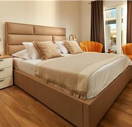 6 bedroom villa with heated pool near Omis, sleeps 12